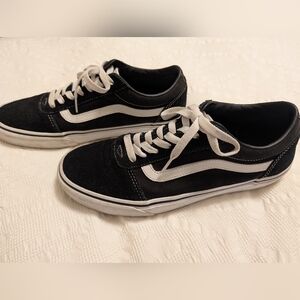 Men's size 9.5 Vans